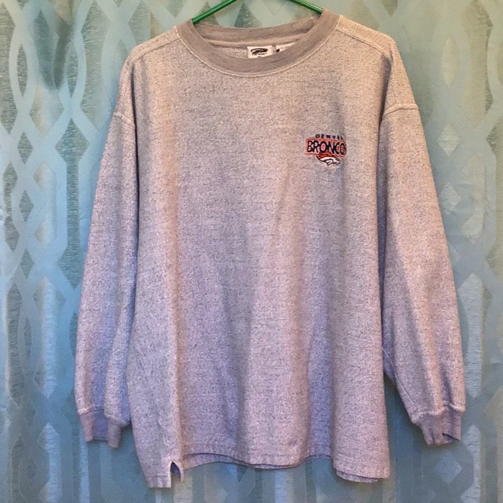 Denver Broncos men’s size XL grey pullover sweatshirt,